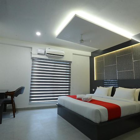 D-Luxe Hotel Kochi Exterior foto